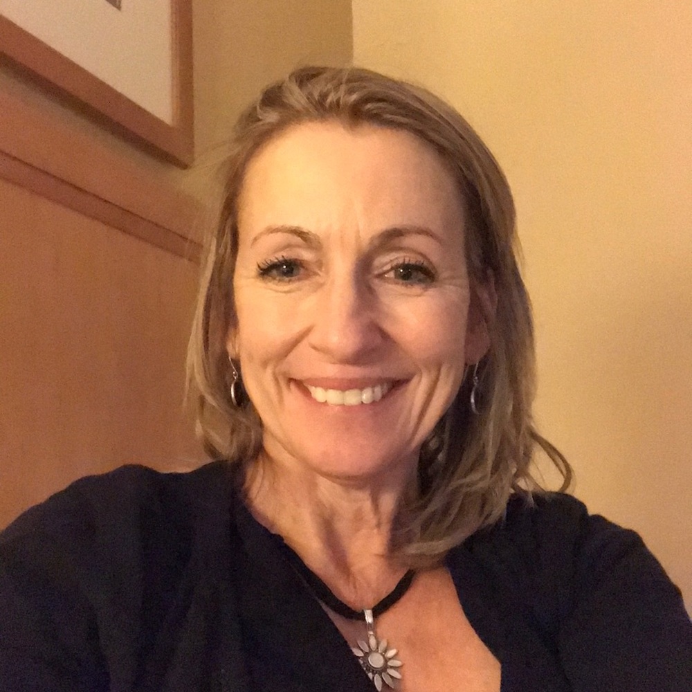 Meet your Posher, Maura
